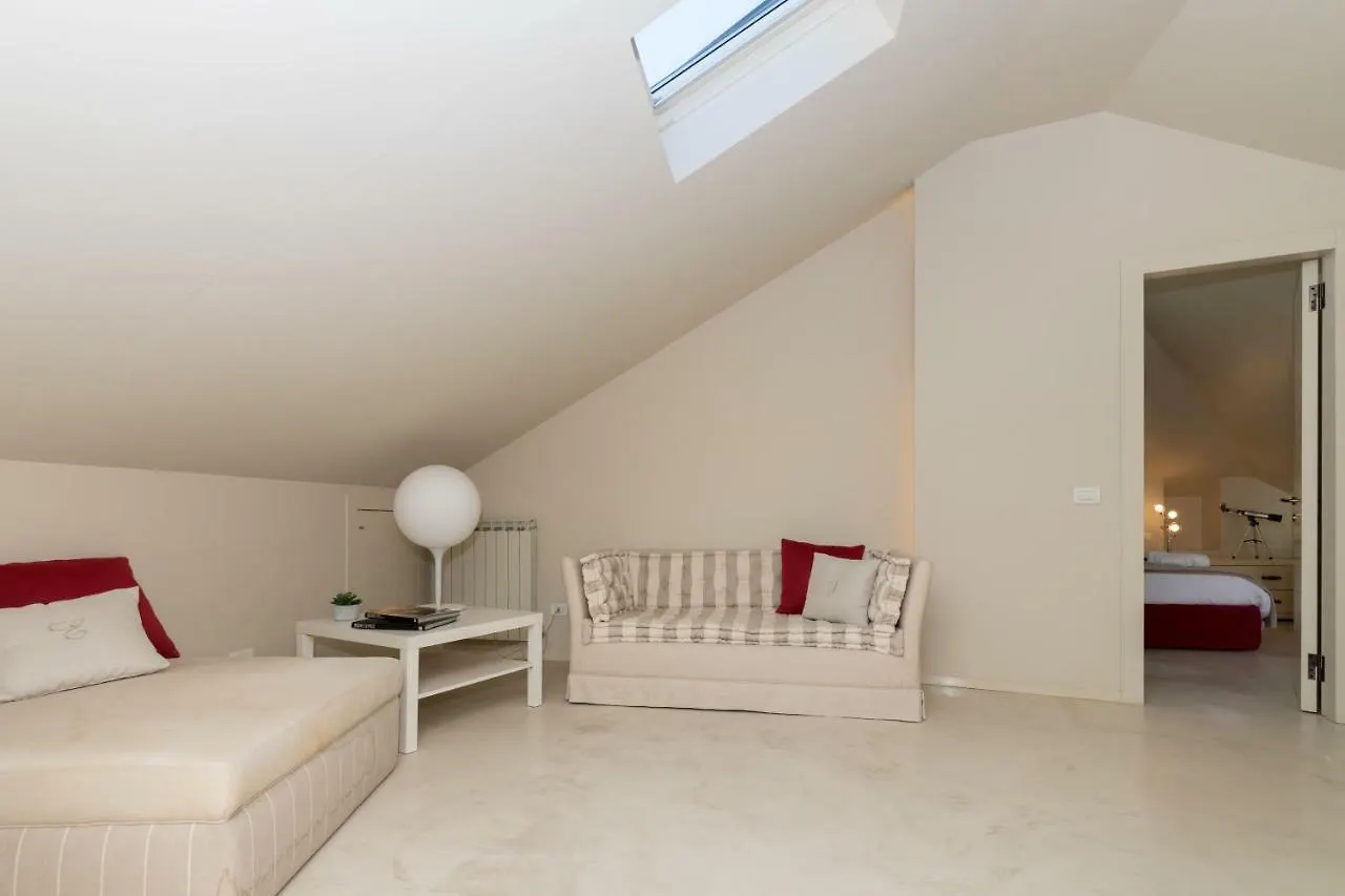 Casa Daisy Apartment San Lorenzo della Costa Italy